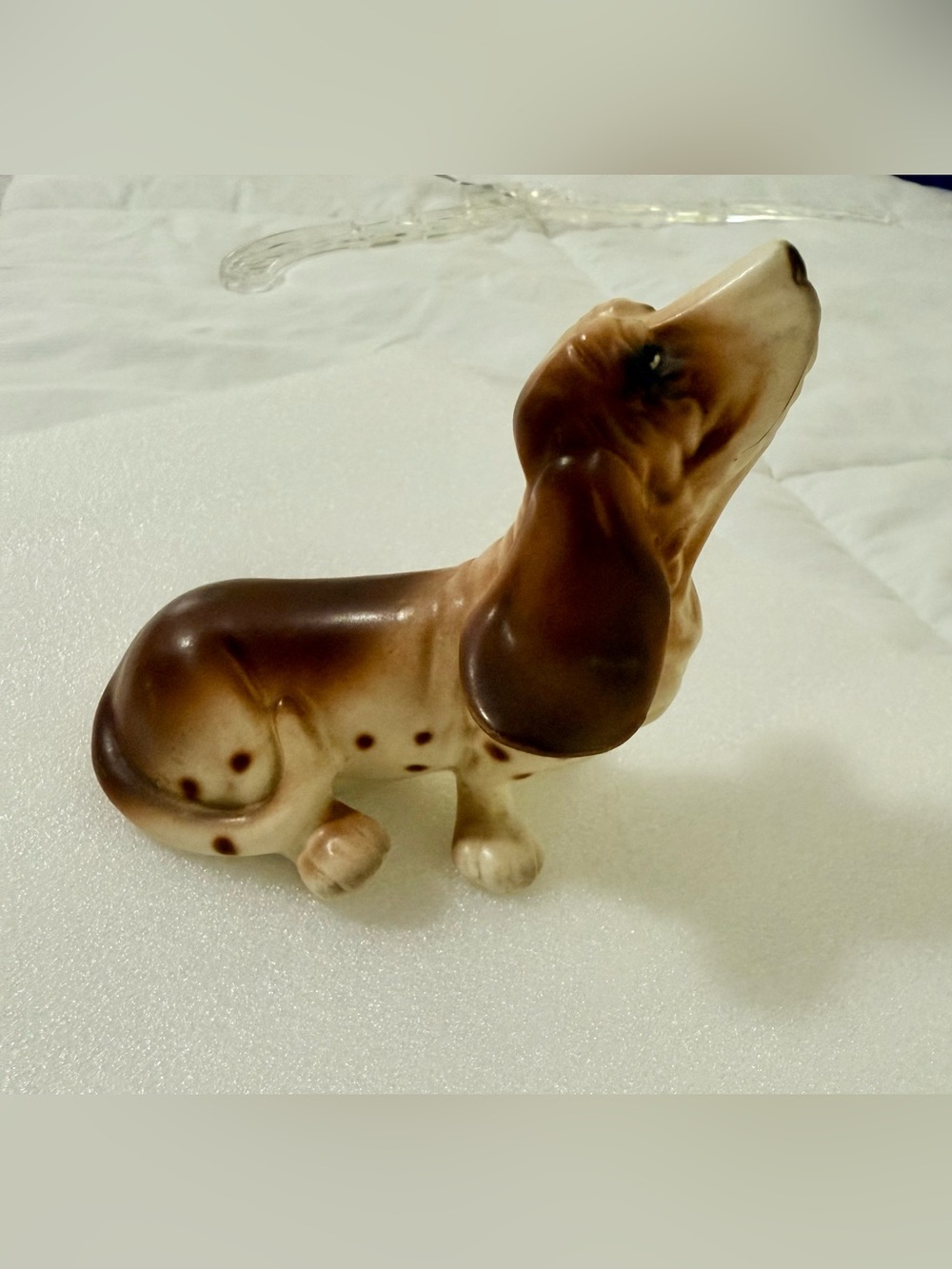 Vintage Basset Hound Dog Japan Enesco
Figurine Ceramic Brown
